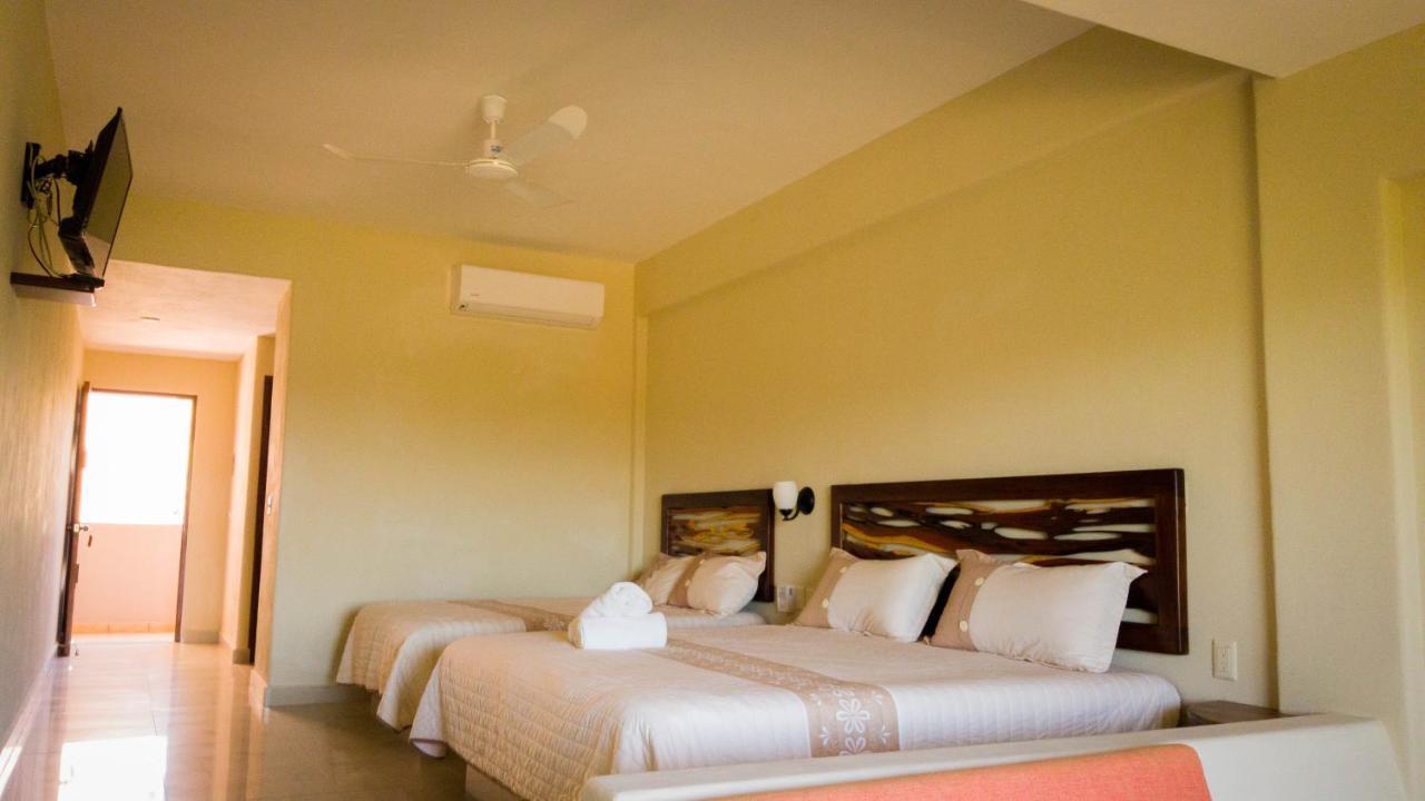 Bonito Hotel By Arans Zihuatanejo Exterior foto